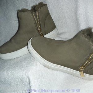 J/SLIDES Fur Val Boot Sneaker in Olive sz 6.5